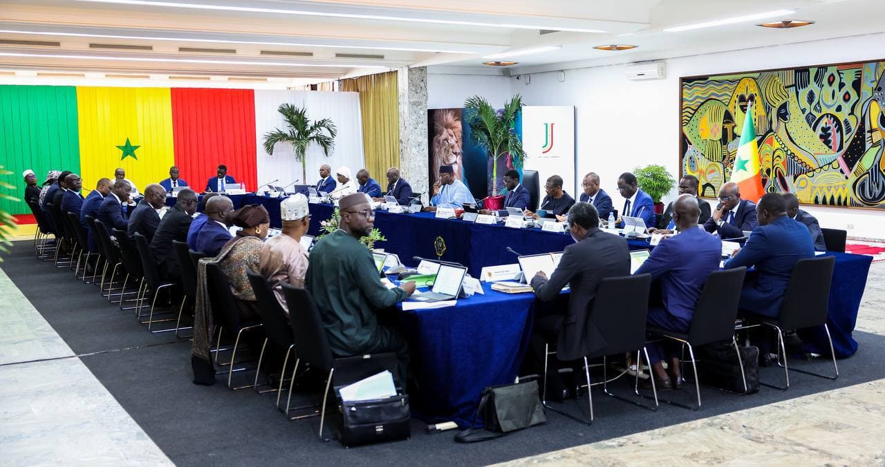 Rémunérations au Sénégal : Pourquoi les ministres gagnent moins que leurs subordonnés ?