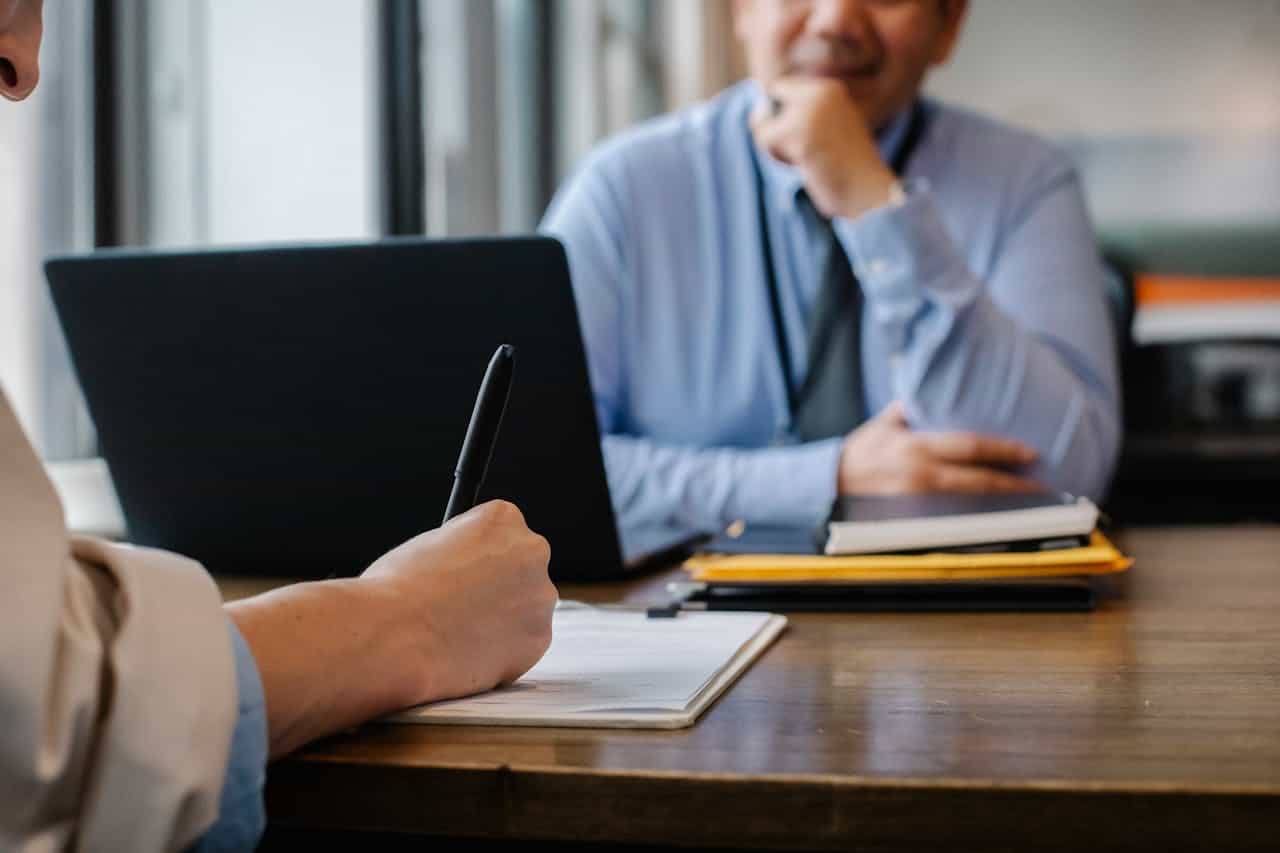What is the best way to get a commercial mortgage in Canada?