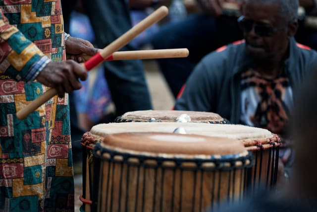 Le silence des percussions