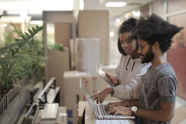 L'audace silencieuse : Ces entrepreneurs africains qui réinventent le possible sans demander la permission